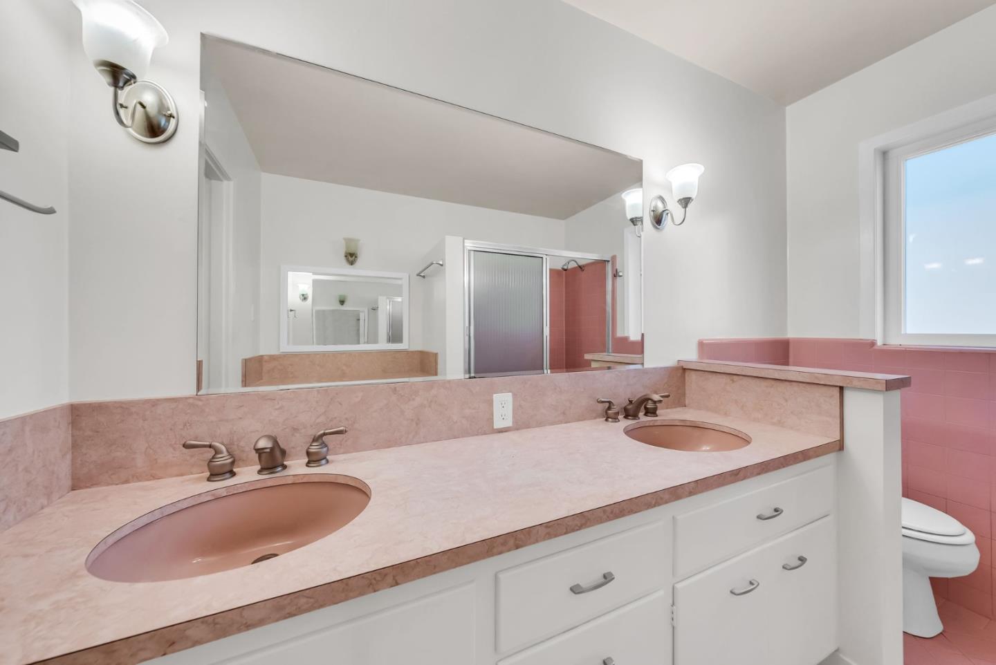 Detail Gallery Image 26 of 62 For 280 Angelita Ave, Pacifica,  CA 94044 - 3 Beds | 3 Baths