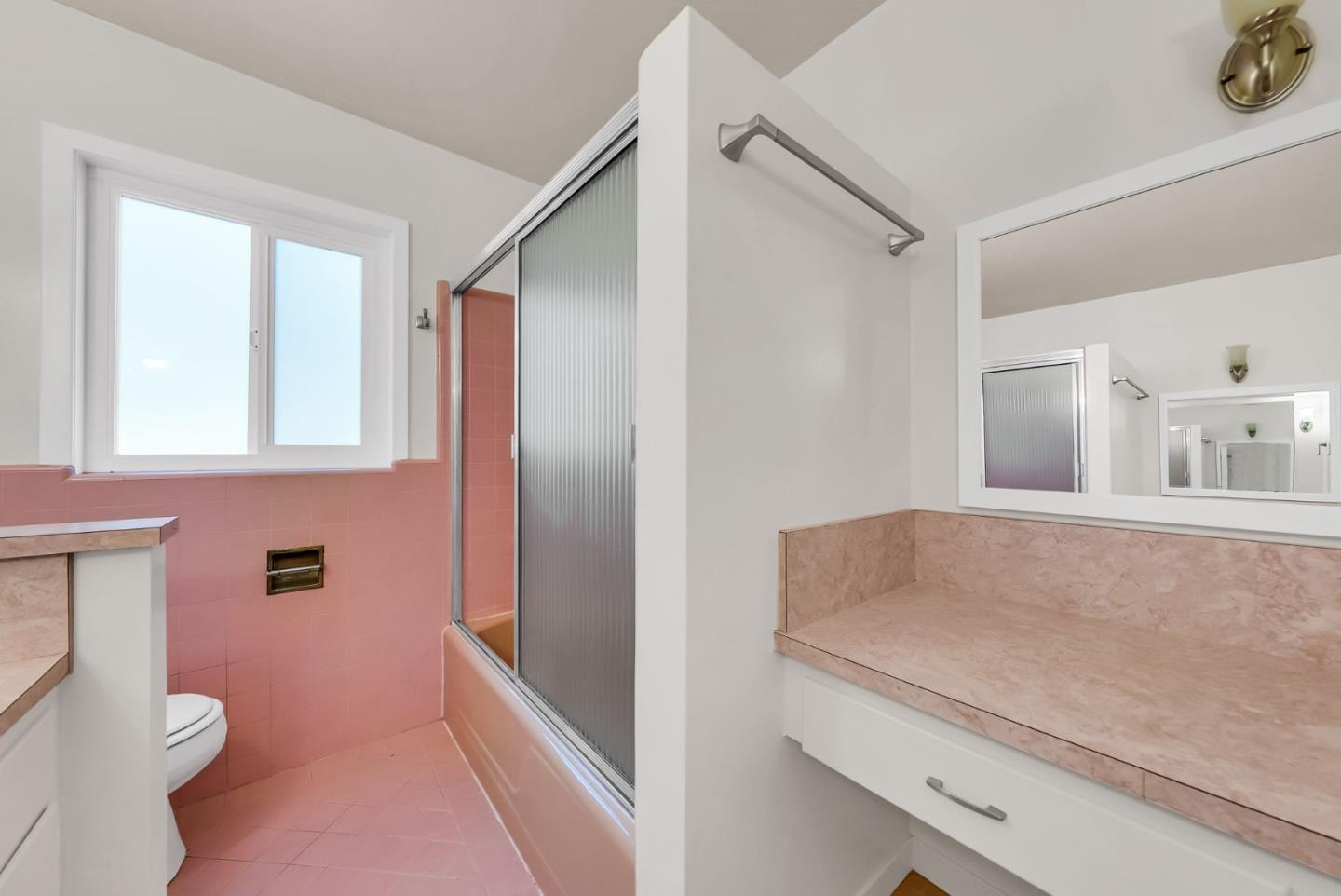 Detail Gallery Image 27 of 62 For 280 Angelita Ave, Pacifica,  CA 94044 - 3 Beds | 3 Baths