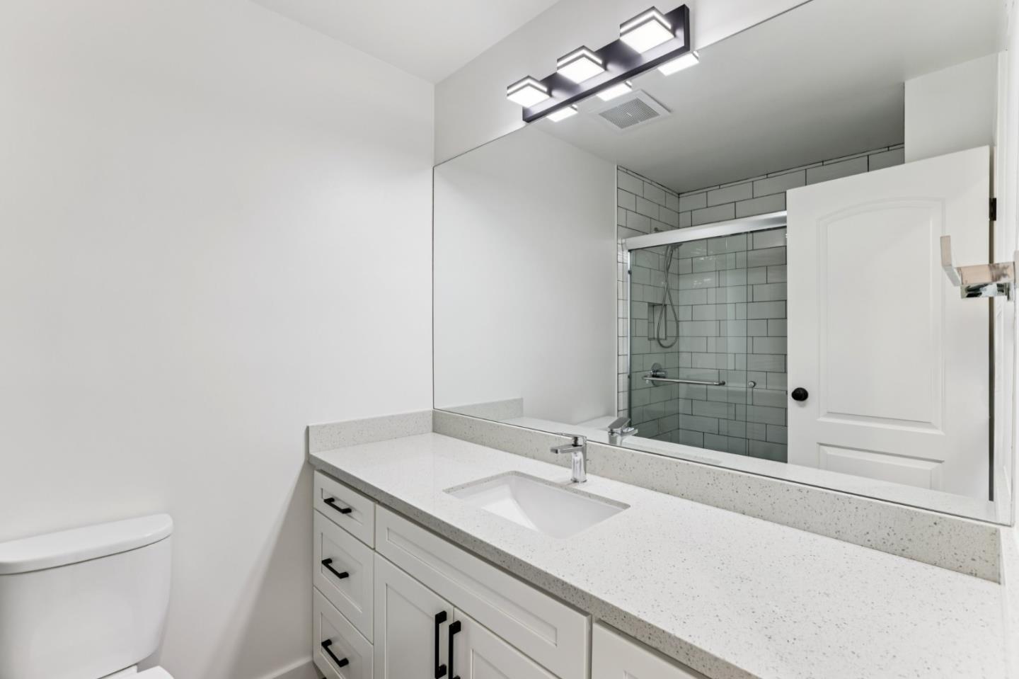 Detail Gallery Image 15 of 69 For 99 Parnell Ave, Daly City,  CA 94015 - 5 Beds | 3 Baths