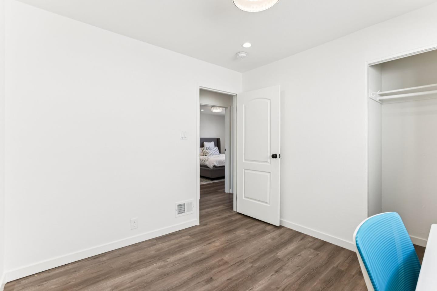 Detail Gallery Image 17 of 69 For 99 Parnell Ave, Daly City,  CA 94015 - 5 Beds | 3 Baths