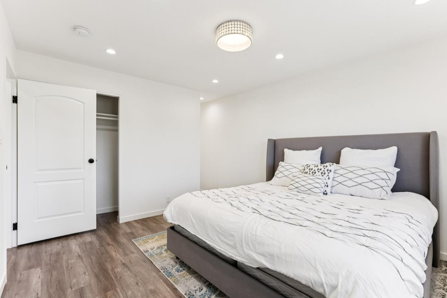 Detail Gallery Image 24 of 69 For 99 Parnell Ave, Daly City,  CA 94015 - 5 Beds | 3 Baths