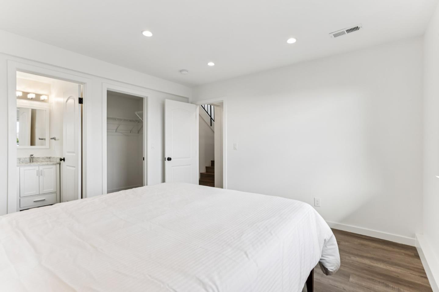 Detail Gallery Image 34 of 69 For 99 Parnell Ave, Daly City,  CA 94015 - 5 Beds | 3 Baths