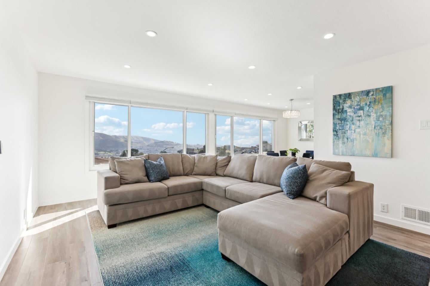 Detail Gallery Image 5 of 69 For 99 Parnell Ave, Daly City,  CA 94015 - 5 Beds | 3 Baths