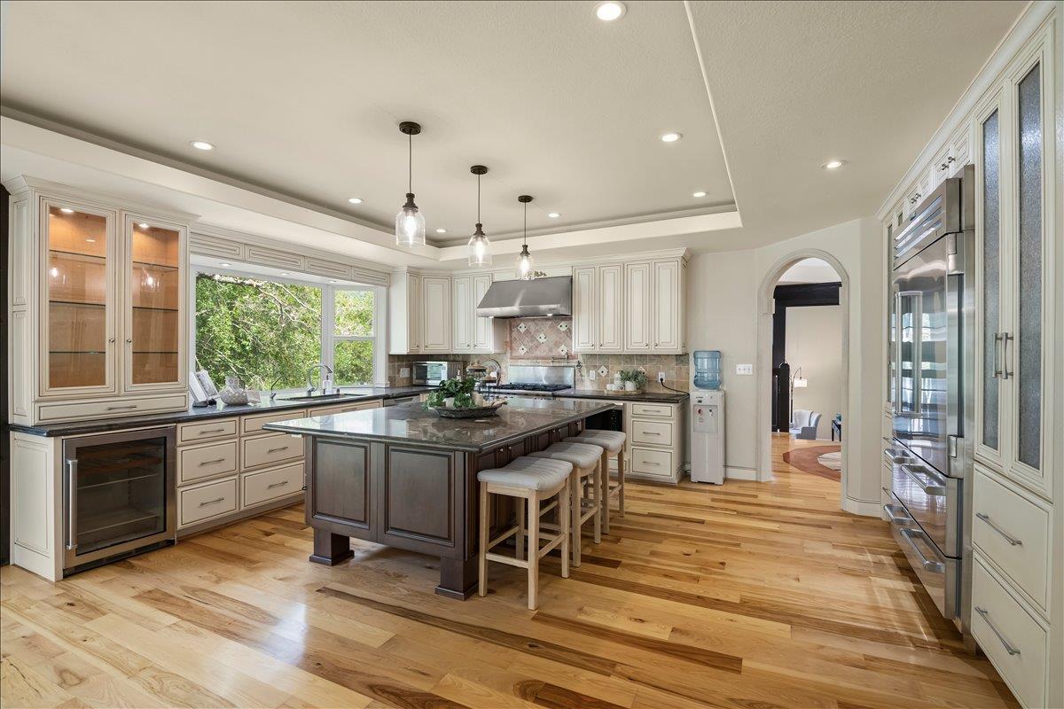 Detail Gallery Image 10 of 55 For 17555 Manzanita Dr, Morgan Hill,  CA 95037 - 5 Beds | 3/1 Baths