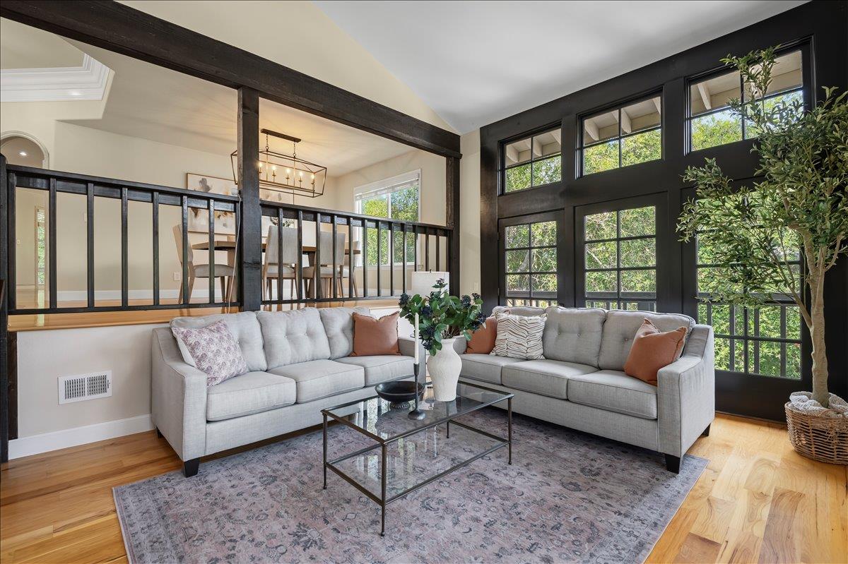 Detail Gallery Image 8 of 55 For 17555 Manzanita Dr, Morgan Hill,  CA 95037 - 5 Beds | 3/1 Baths