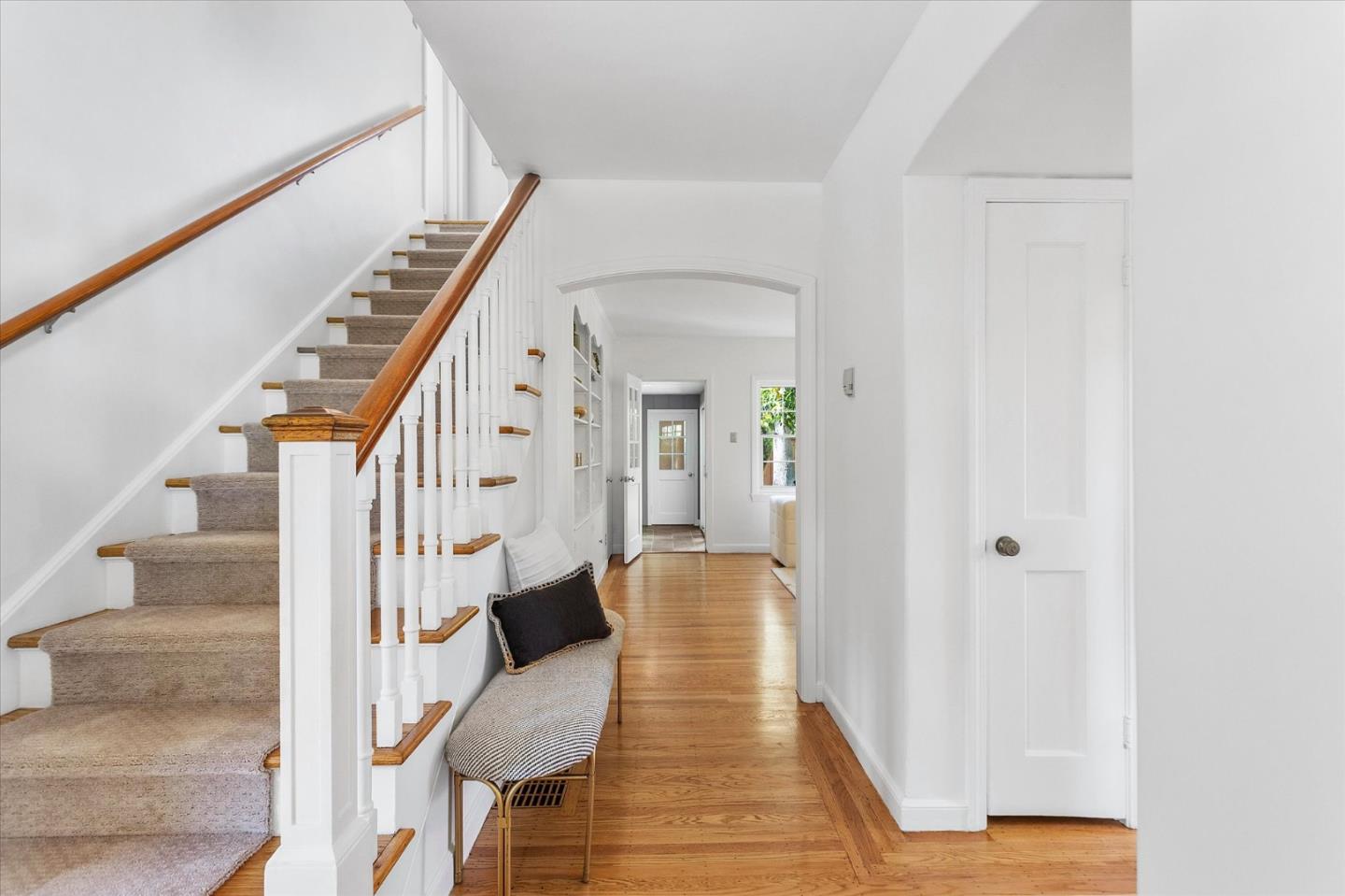 Detail Gallery Image 4 of 63 For 201 Chesterton Pl, San Mateo,  CA 94401 - 3 Beds | 1/1 Baths