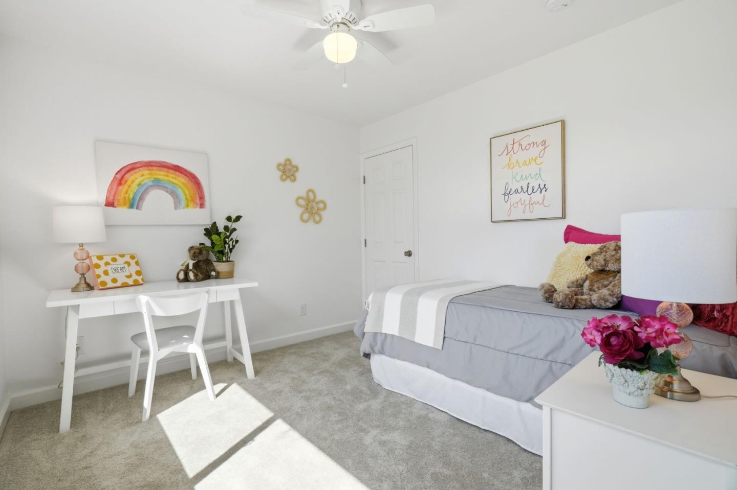 Detail Gallery Image 10 of 19 For 35934 Anjou Pl, Newark,  CA 94560 - 5 Beds | 2 Baths