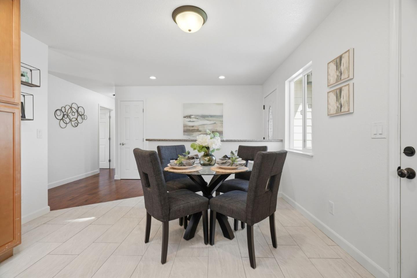 Detail Gallery Image 5 of 19 For 35934 Anjou Pl, Newark,  CA 94560 - 5 Beds | 2 Baths