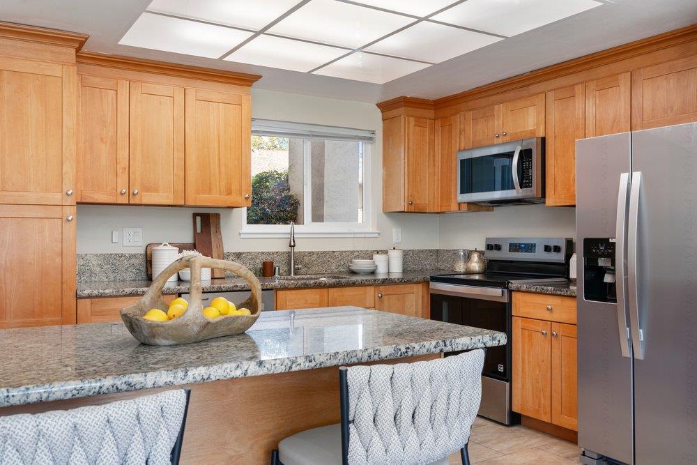 Detail Gallery Image 14 of 50 For 653 Celestial Ln, Foster City,  CA 94404 - 4 Beds | 2/1 Baths