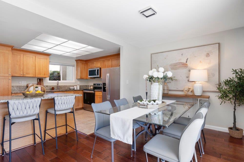 Detail Gallery Image 8 of 50 For 653 Celestial Ln, Foster City,  CA 94404 - 4 Beds | 2/1 Baths