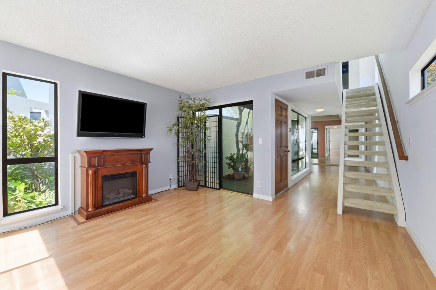 Detail Gallery Image 7 of 28 For 2001 Alameda De Las Pulgas #172,  San Mateo,  CA 94403 - 3 Beds | 2 Baths