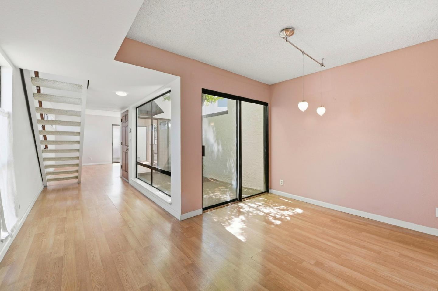 Detail Gallery Image 9 of 28 For 2001 Alameda De Las Pulgas #172,  San Mateo,  CA 94403 - 3 Beds | 2 Baths