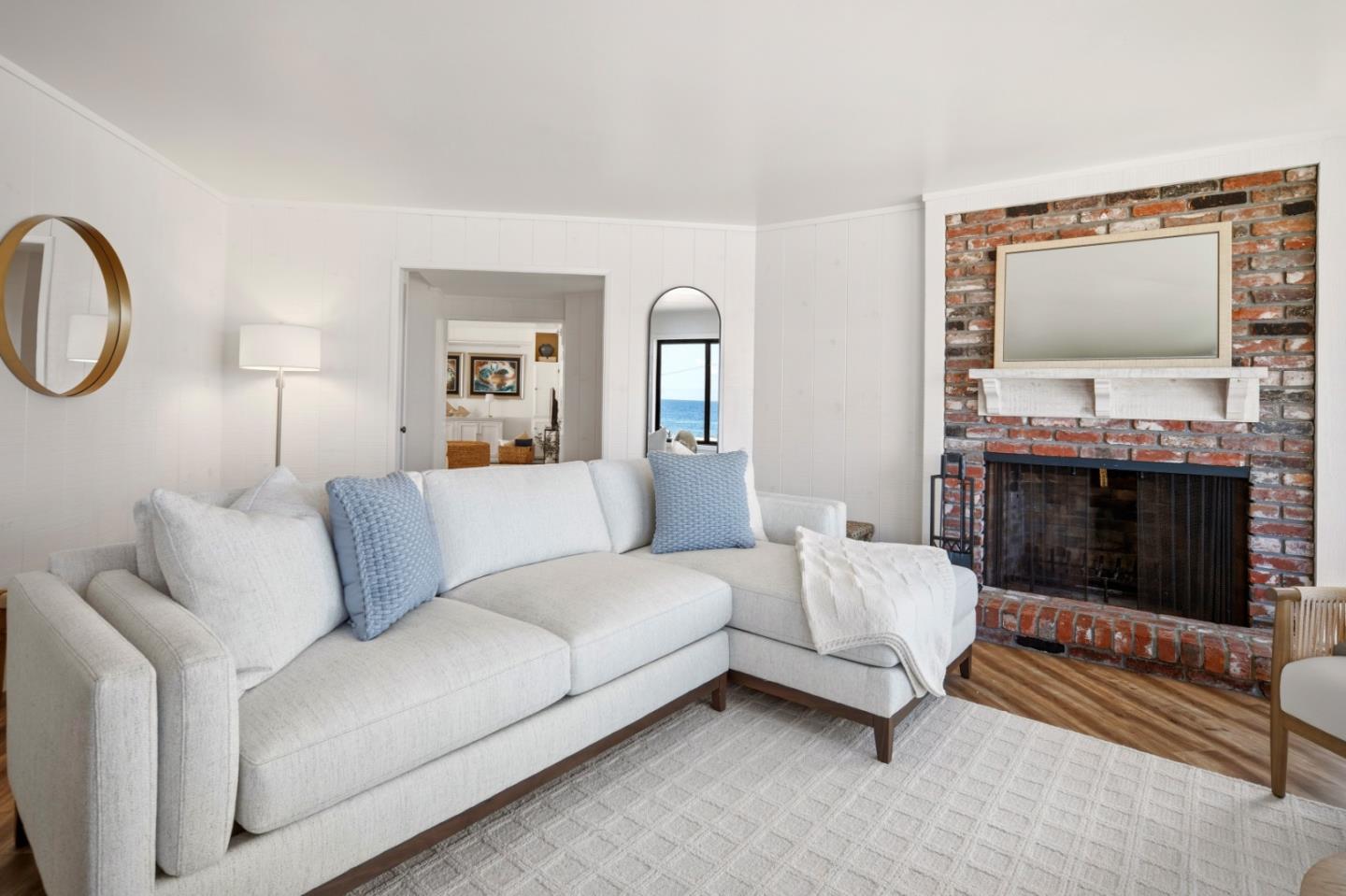 Detail Gallery Image 5 of 35 For 25 Coral St, Pacific Grove,  CA 93950 - 3 Beds | 2 Baths