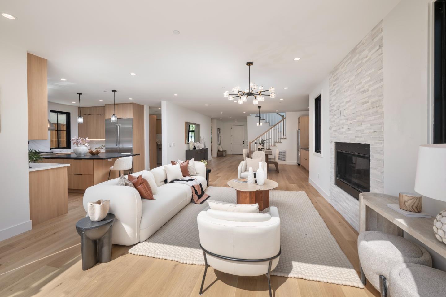 Detail Gallery Image 13 of 40 For 2615 Hillside Dr, Burlingame,  CA 94010 - 5 Beds | 5/1 Baths