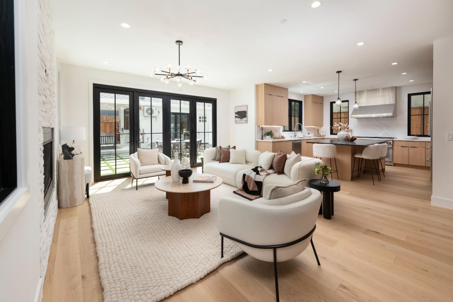 Detail Gallery Image 14 of 40 For 2615 Hillside Dr, Burlingame,  CA 94010 - 5 Beds | 5/1 Baths