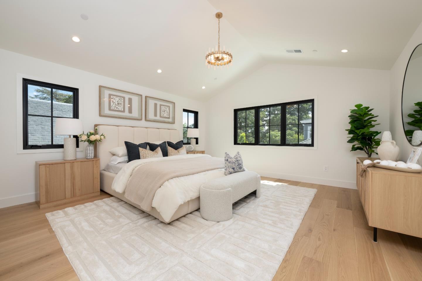 Detail Gallery Image 24 of 40 For 2615 Hillside Dr, Burlingame,  CA 94010 - 5 Beds | 5/1 Baths