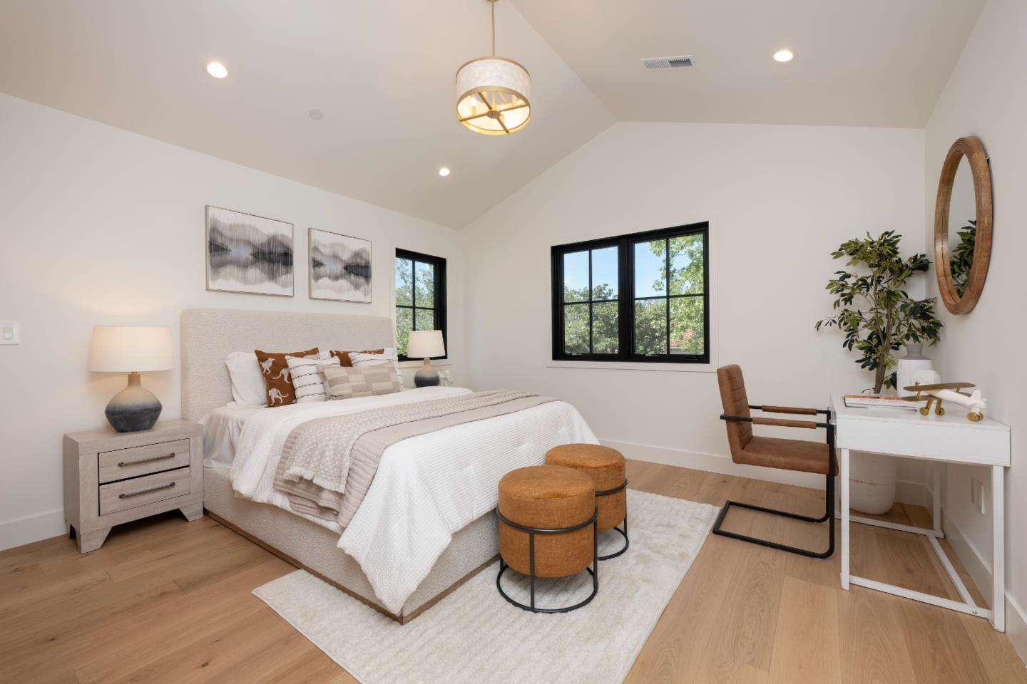 Detail Gallery Image 29 of 40 For 2615 Hillside Dr, Burlingame,  CA 94010 - 5 Beds | 5/1 Baths