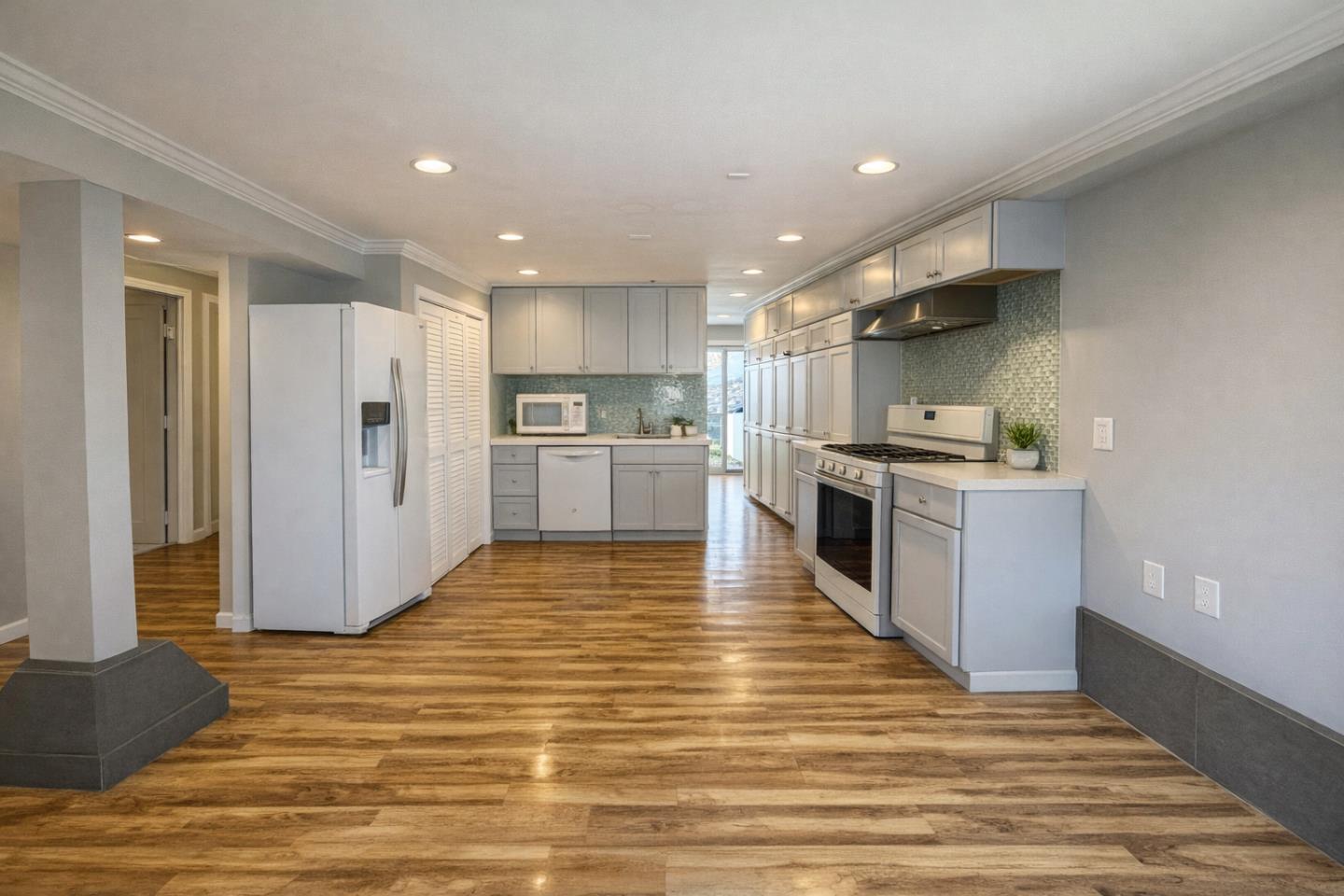 408 Shields St, San Francisco, CA 94132 photo 8