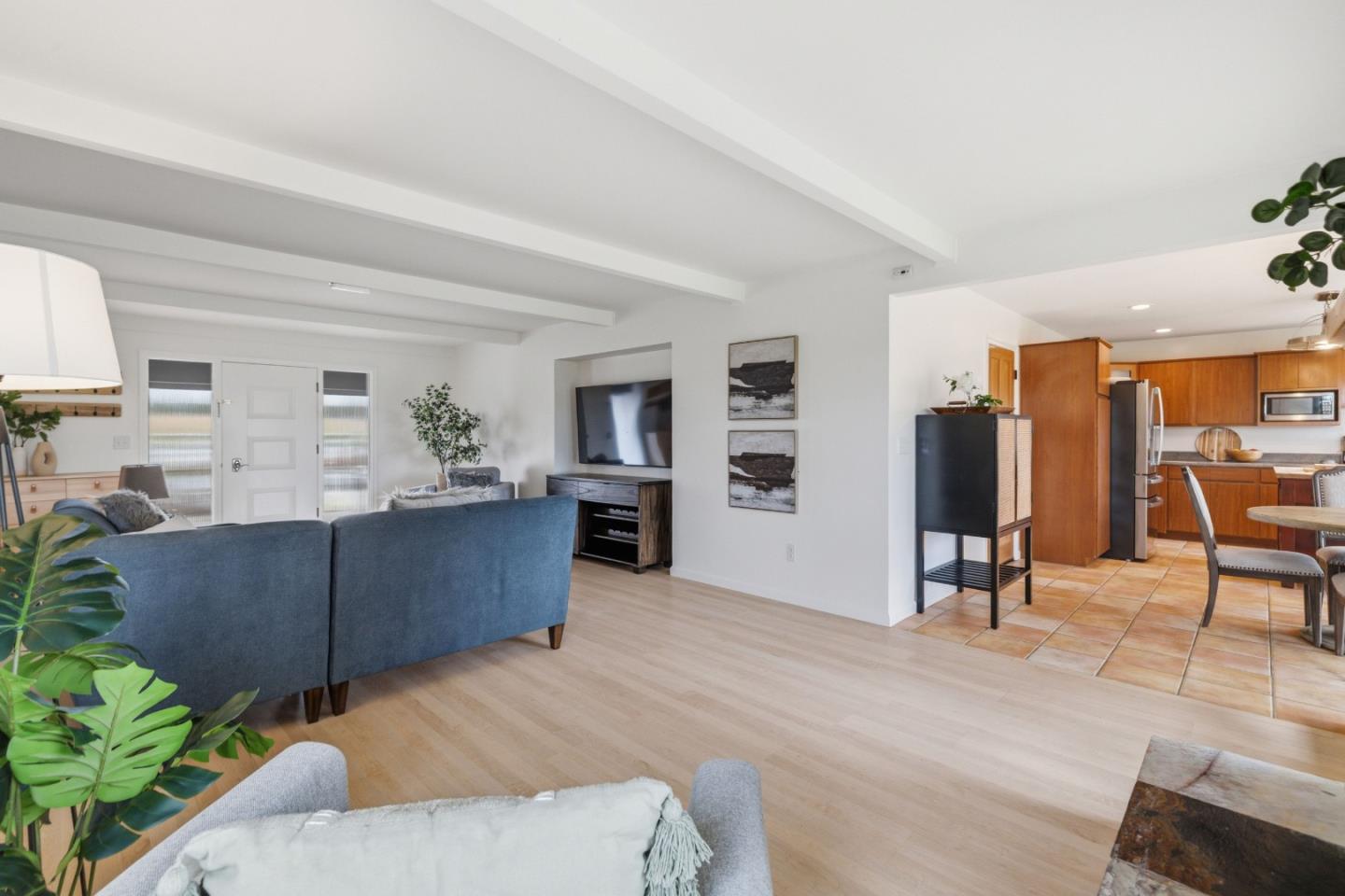 Detail Gallery Image 10 of 79 For 196 Kenny Ct, Santa Cruz,  CA 95065 - 3 Beds | 2 Baths