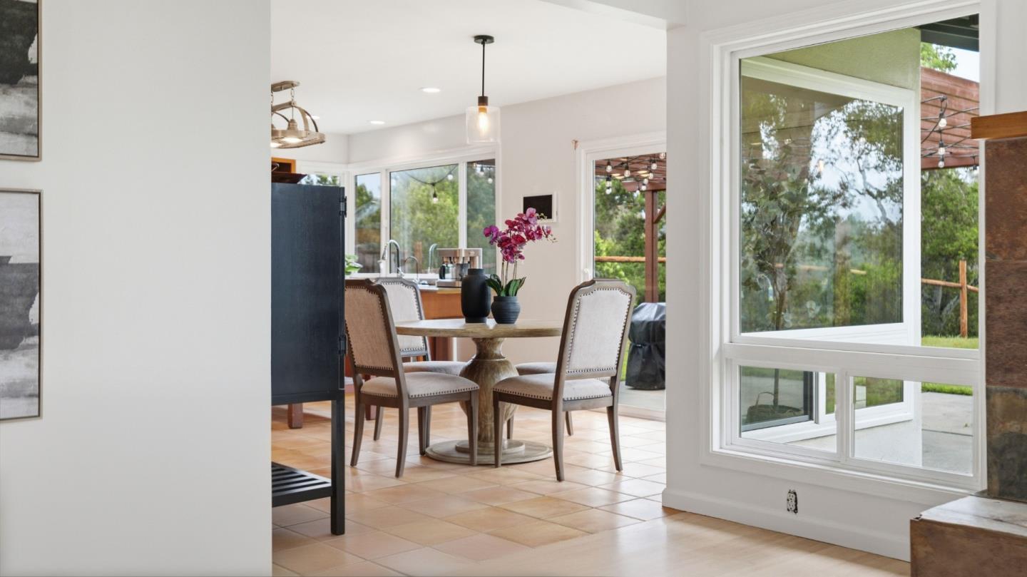 Detail Gallery Image 11 of 79 For 196 Kenny Ct, Santa Cruz,  CA 95065 - 3 Beds | 2 Baths