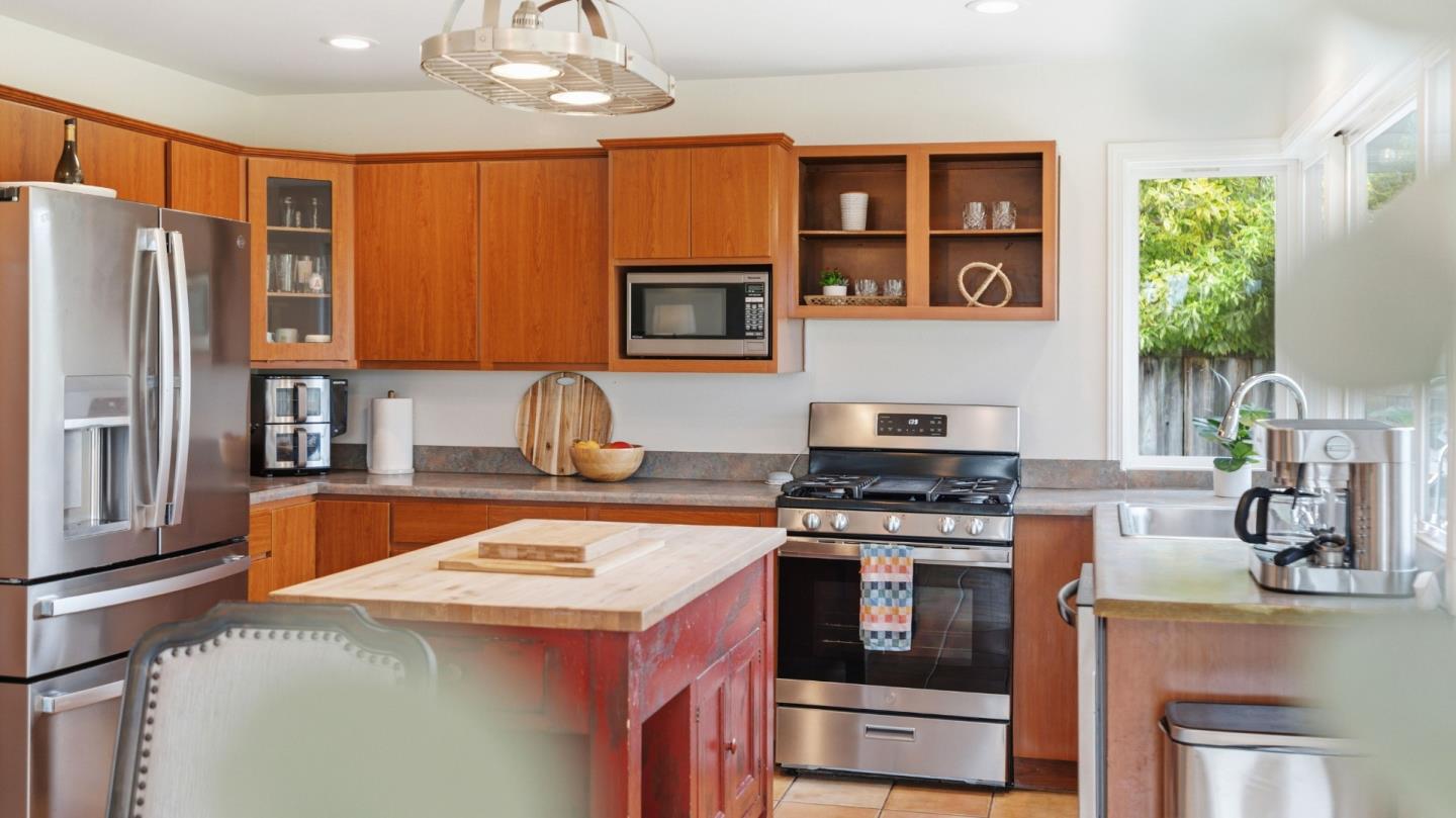 Detail Gallery Image 19 of 79 For 196 Kenny Ct, Santa Cruz,  CA 95065 - 3 Beds | 2 Baths