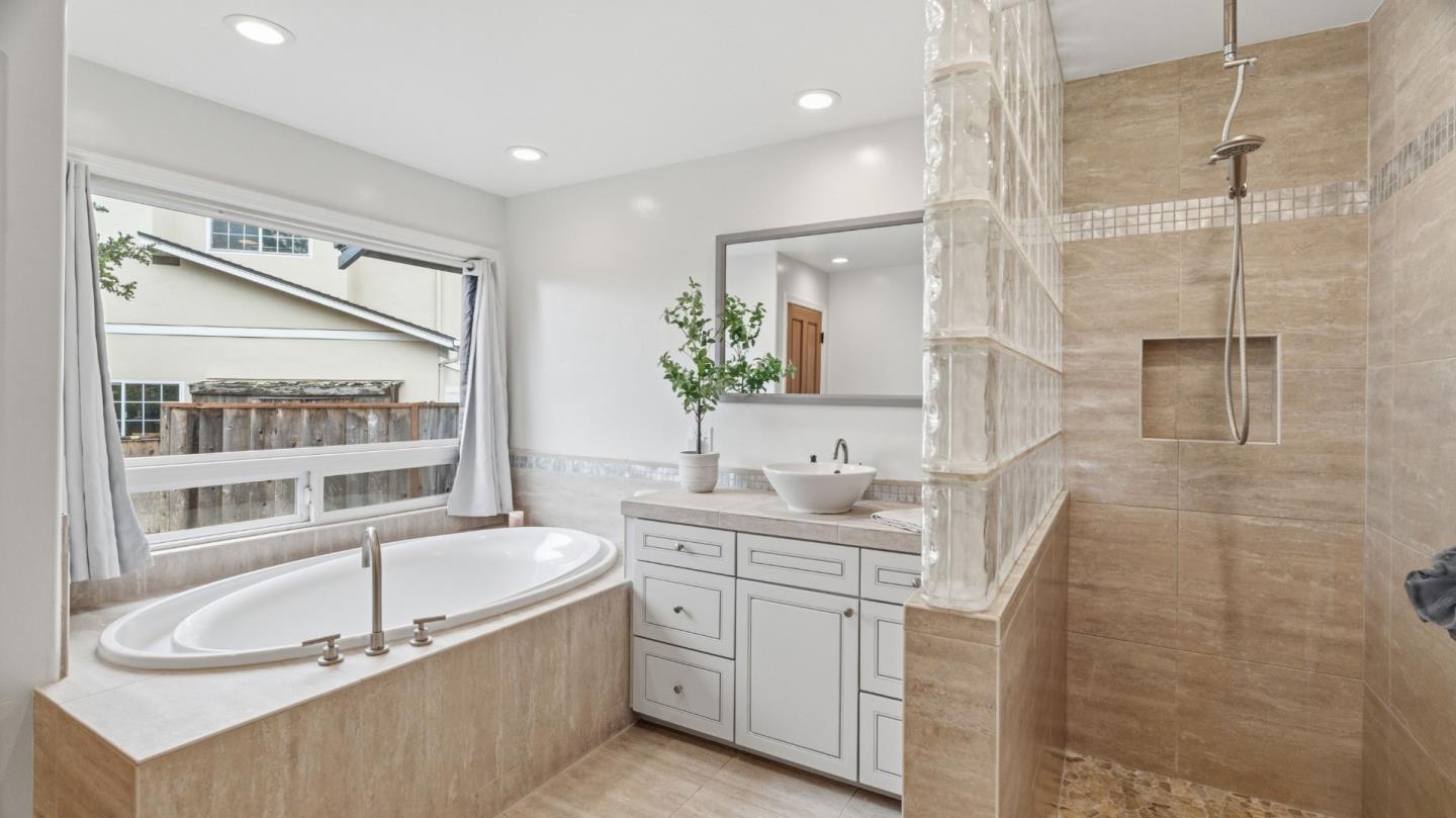 Detail Gallery Image 26 of 79 For 196 Kenny Ct, Santa Cruz,  CA 95065 - 3 Beds | 2 Baths