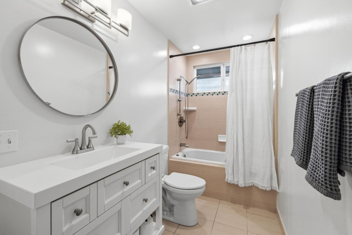 Detail Gallery Image 34 of 79 For 196 Kenny Ct, Santa Cruz,  CA 95065 - 3 Beds | 2 Baths