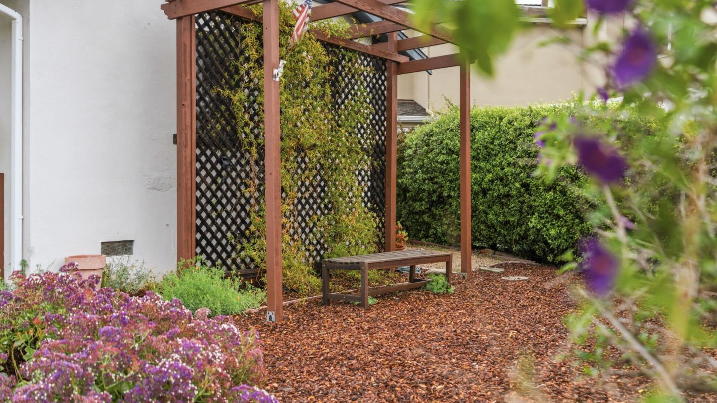 Detail Gallery Image 38 of 79 For 196 Kenny Ct, Santa Cruz,  CA 95065 - 3 Beds | 2 Baths