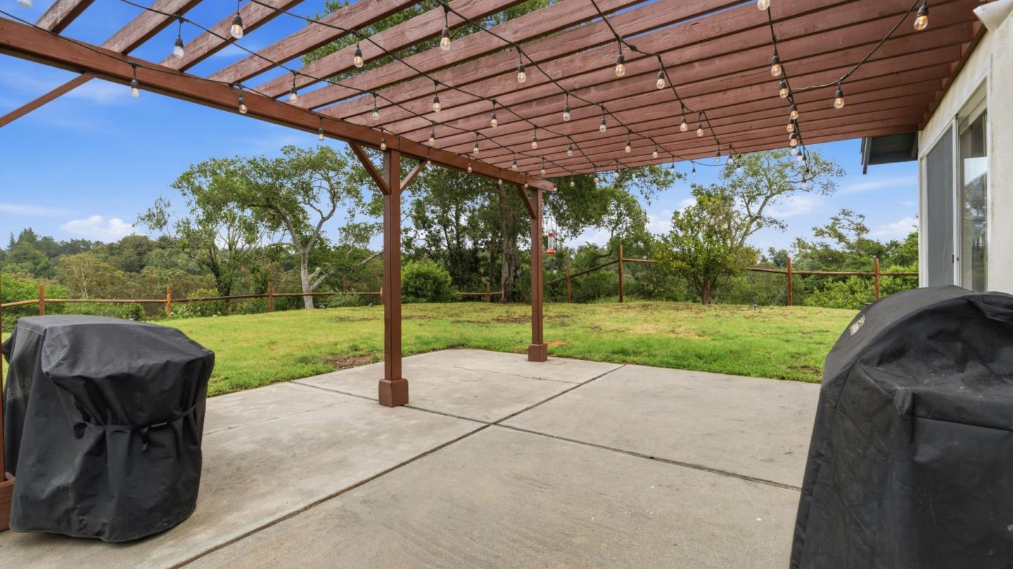 Detail Gallery Image 49 of 79 For 196 Kenny Ct, Santa Cruz,  CA 95065 - 3 Beds | 2 Baths