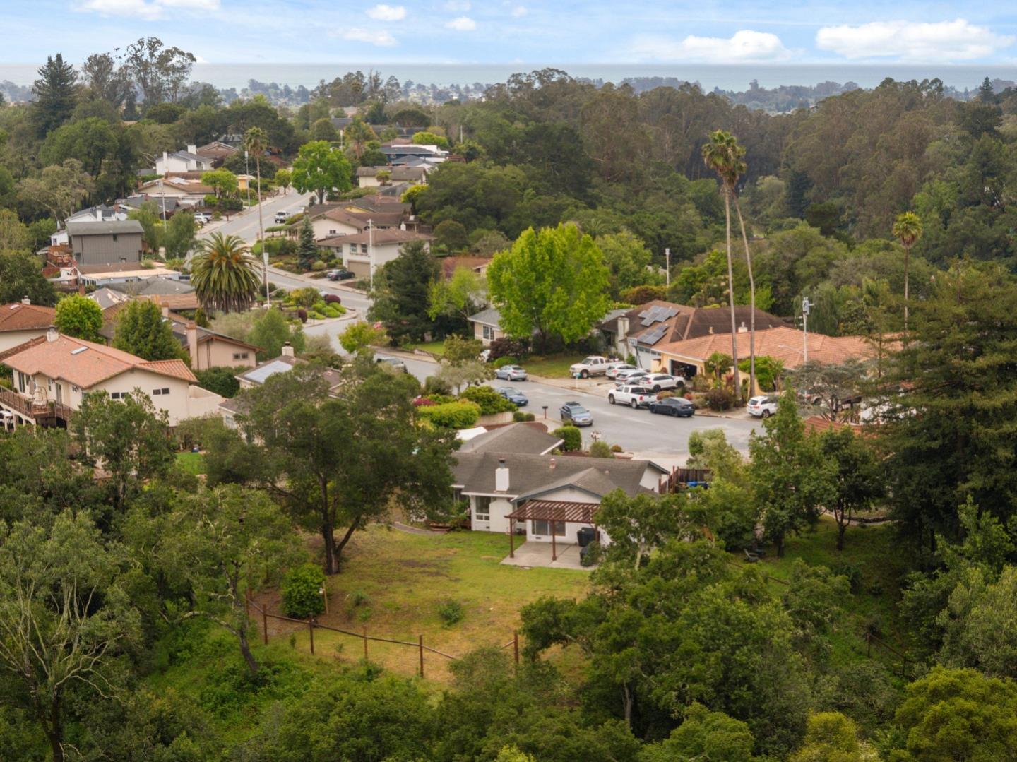 Detail Gallery Image 76 of 79 For 196 Kenny Ct, Santa Cruz,  CA 95065 - 3 Beds | 2 Baths