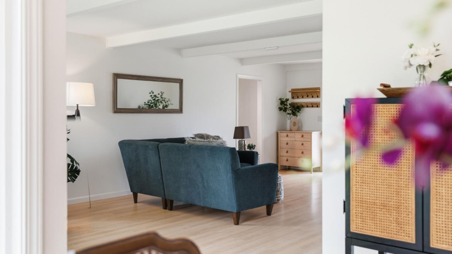 Detail Gallery Image 8 of 79 For 196 Kenny Ct, Santa Cruz,  CA 95065 - 3 Beds | 2 Baths