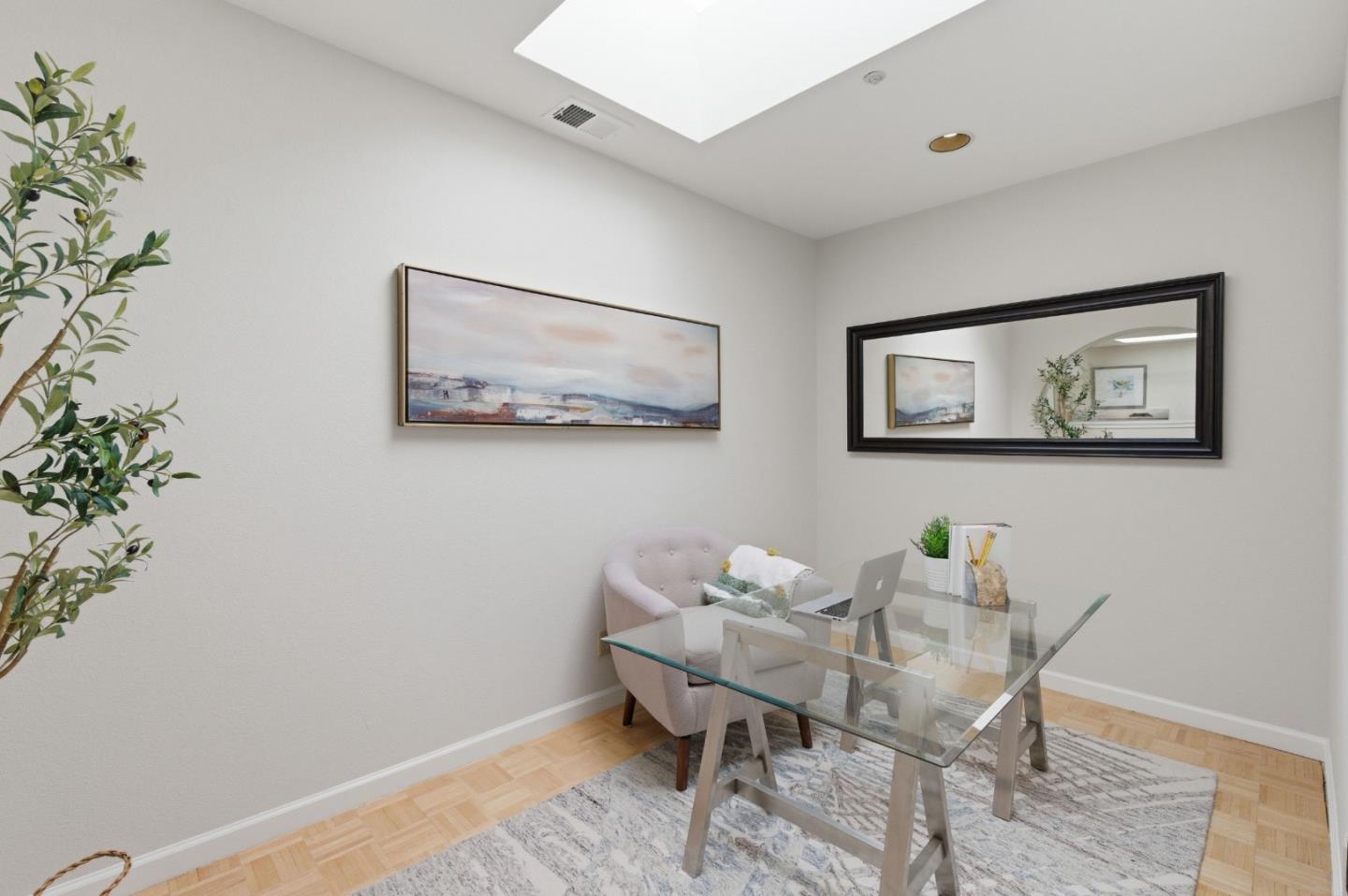 Detail Gallery Image 29 of 49 For 1040 Continentals Way #14,  Belmont,  CA 94002 - 3 Beds | 3/1 Baths