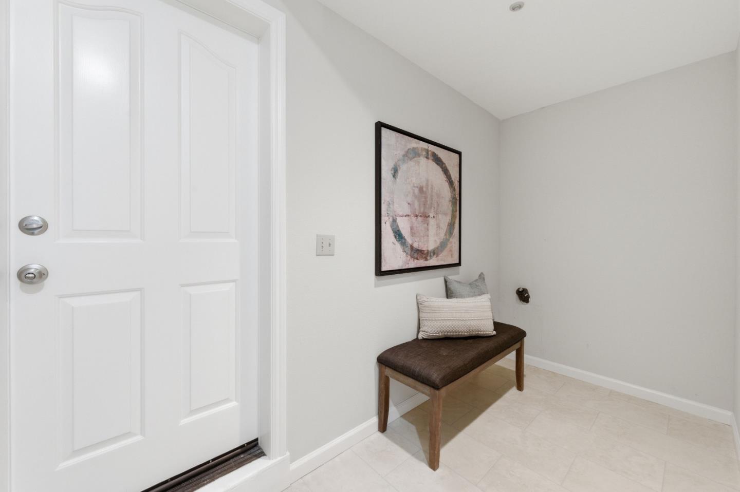 Detail Gallery Image 34 of 49 For 1040 Continentals Way #14,  Belmont,  CA 94002 - 3 Beds | 3/1 Baths