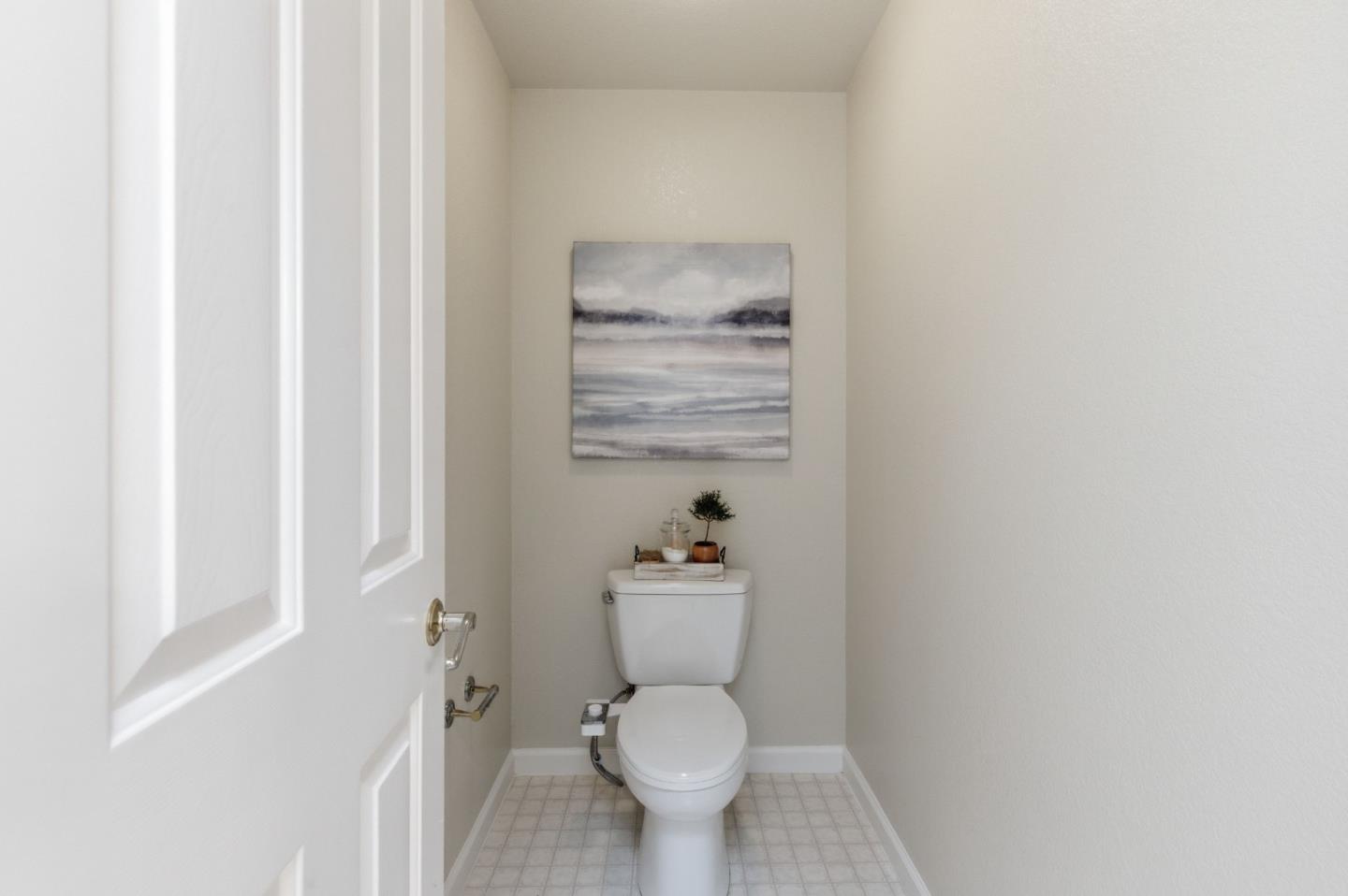 Detail Gallery Image 37 of 49 For 1040 Continentals Way #14,  Belmont,  CA 94002 - 3 Beds | 3/1 Baths