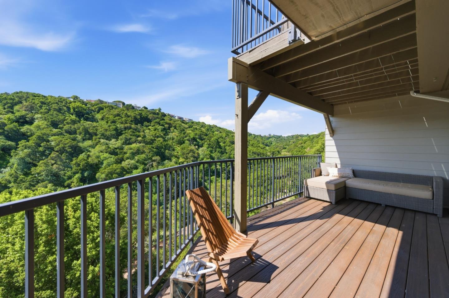 Detail Gallery Image 41 of 49 For 1040 Continentals Way #14,  Belmont,  CA 94002 - 3 Beds | 3/1 Baths