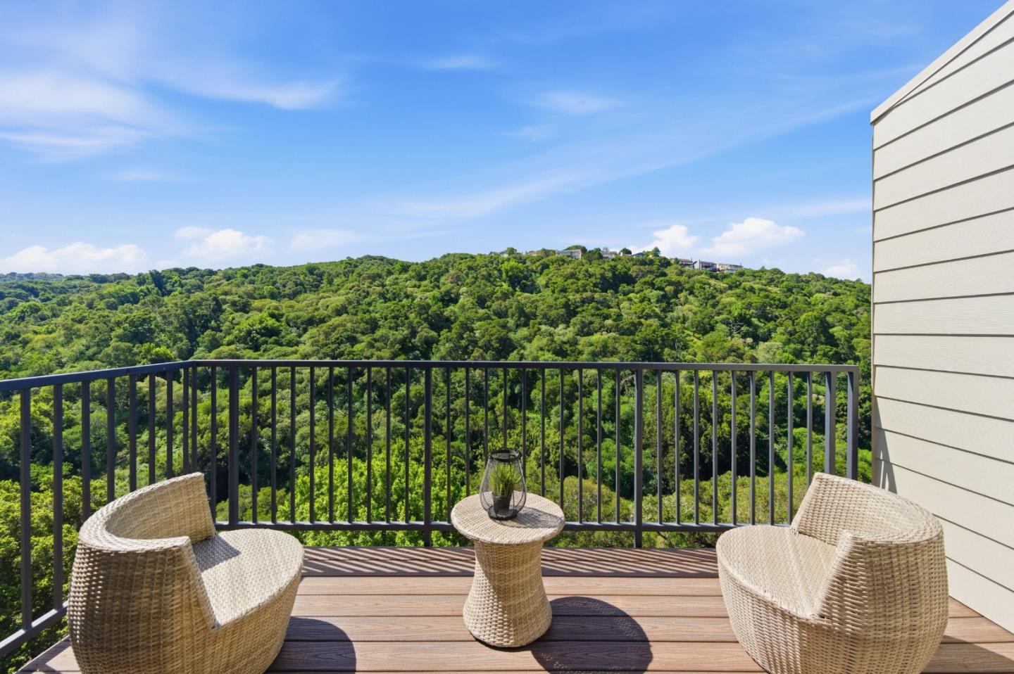 Detail Gallery Image 43 of 49 For 1040 Continentals Way #14,  Belmont,  CA 94002 - 3 Beds | 3/1 Baths