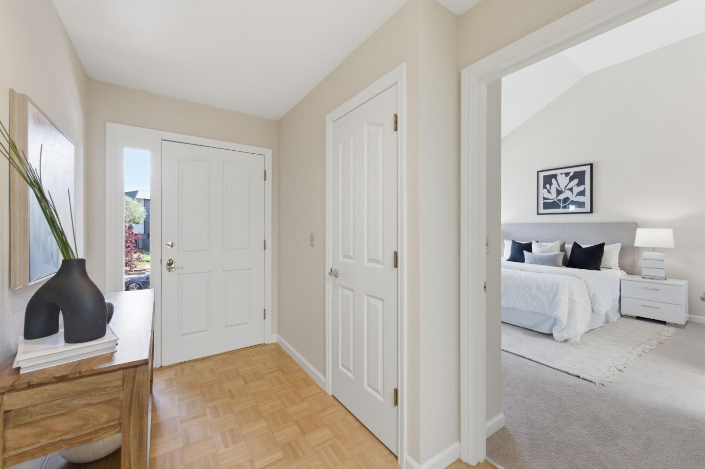Detail Gallery Image 7 of 49 For 1040 Continentals Way #14,  Belmont,  CA 94002 - 3 Beds | 3/1 Baths