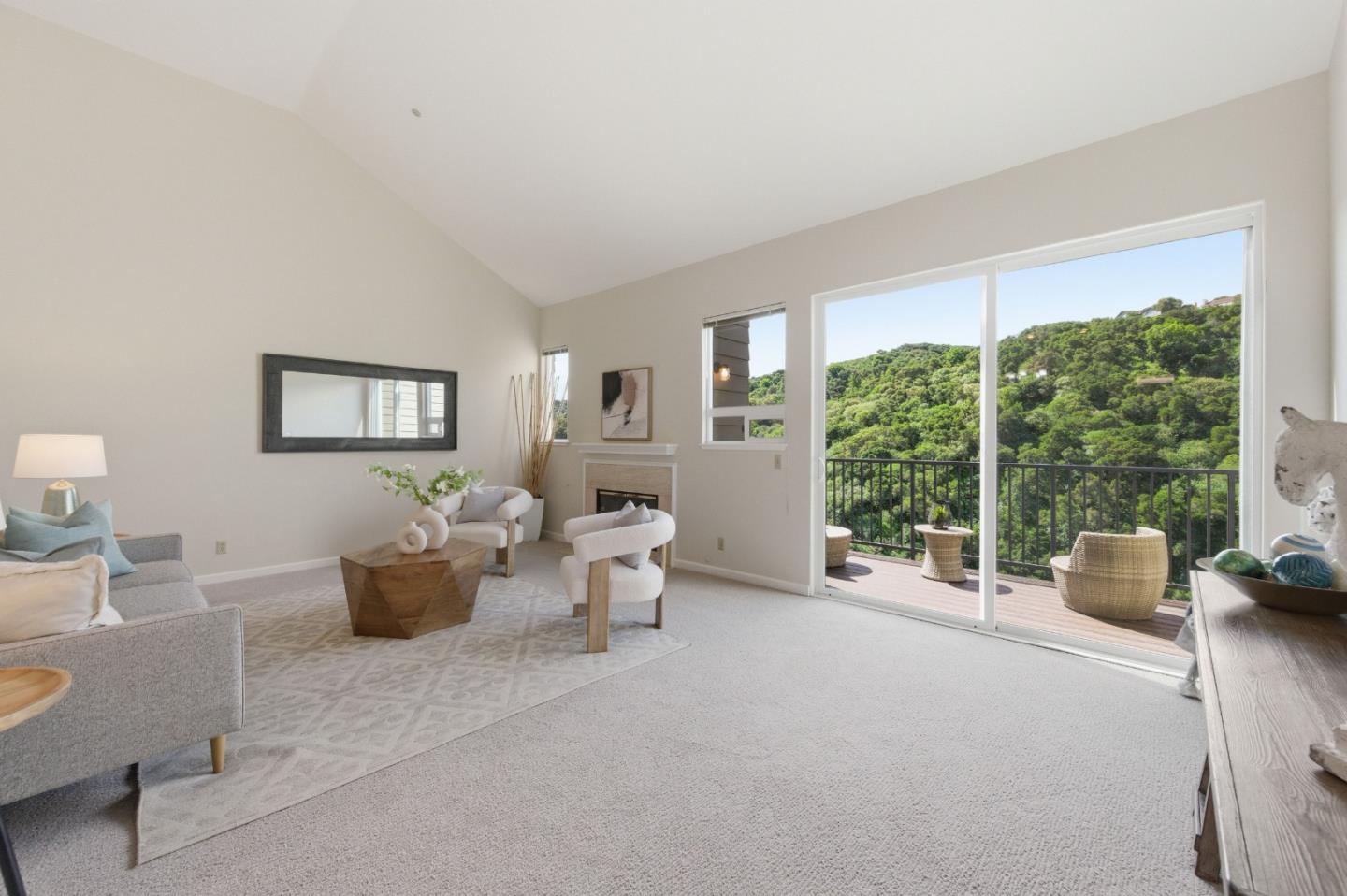 Detail Gallery Image 8 of 49 For 1040 Continentals Way #14,  Belmont,  CA 94002 - 3 Beds | 3/1 Baths