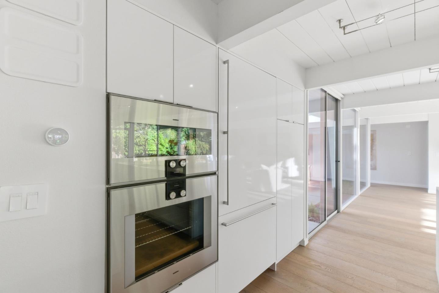 Detail Gallery Image 16 of 42 For 1656 Edmonton Ave, Sunnyvale,  CA 94087 - 4 Beds | 2 Baths