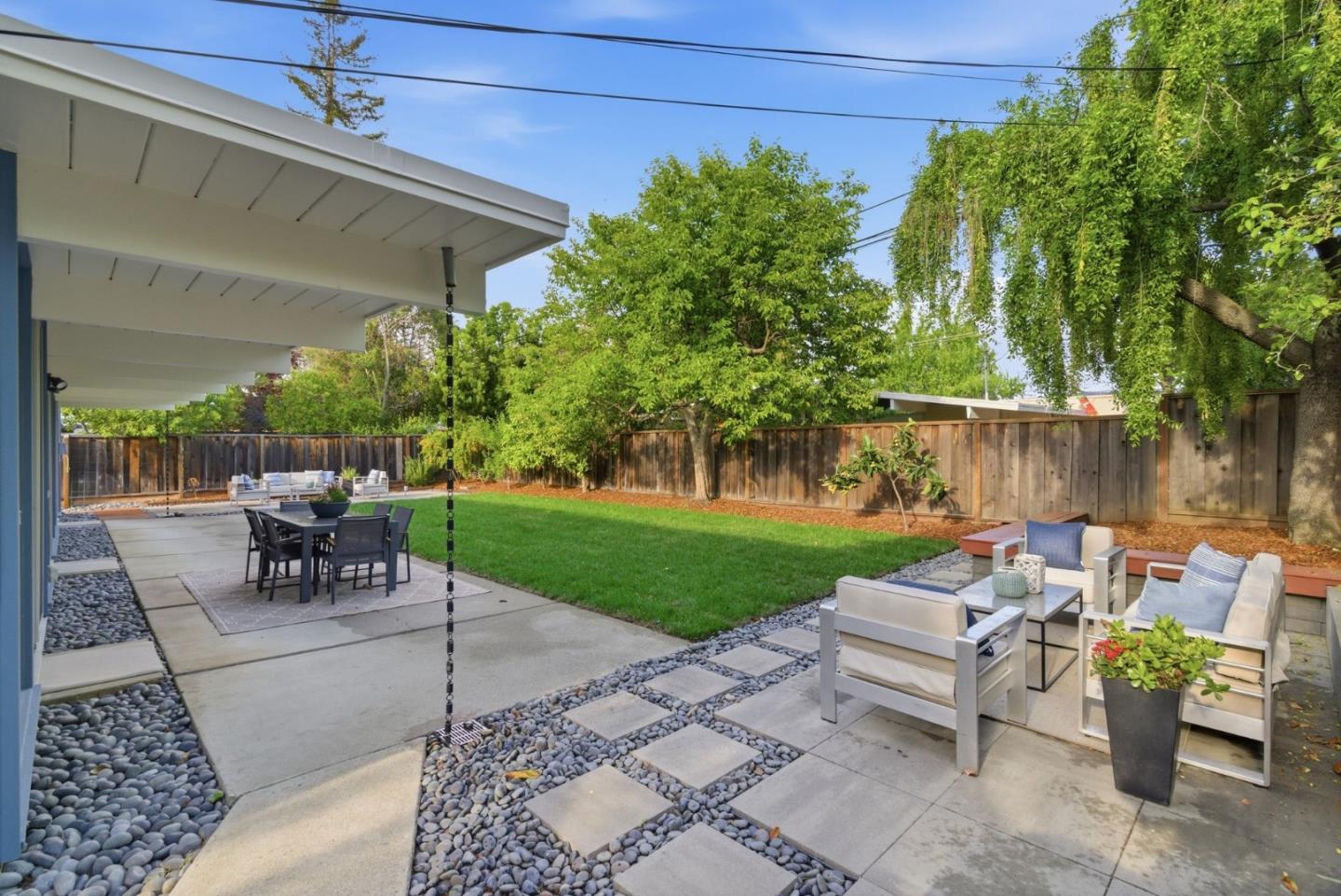 Detail Gallery Image 37 of 42 For 1656 Edmonton Ave, Sunnyvale,  CA 94087 - 4 Beds | 2 Baths