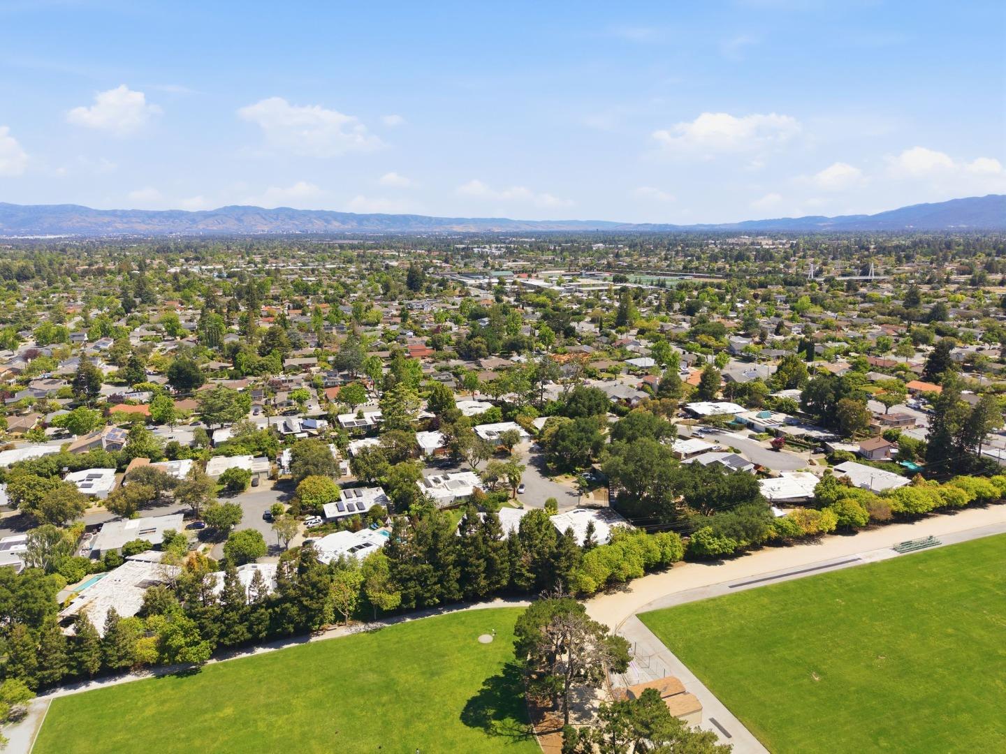 Detail Gallery Image 40 of 42 For 1656 Edmonton Ave, Sunnyvale,  CA 94087 - 4 Beds | 2 Baths