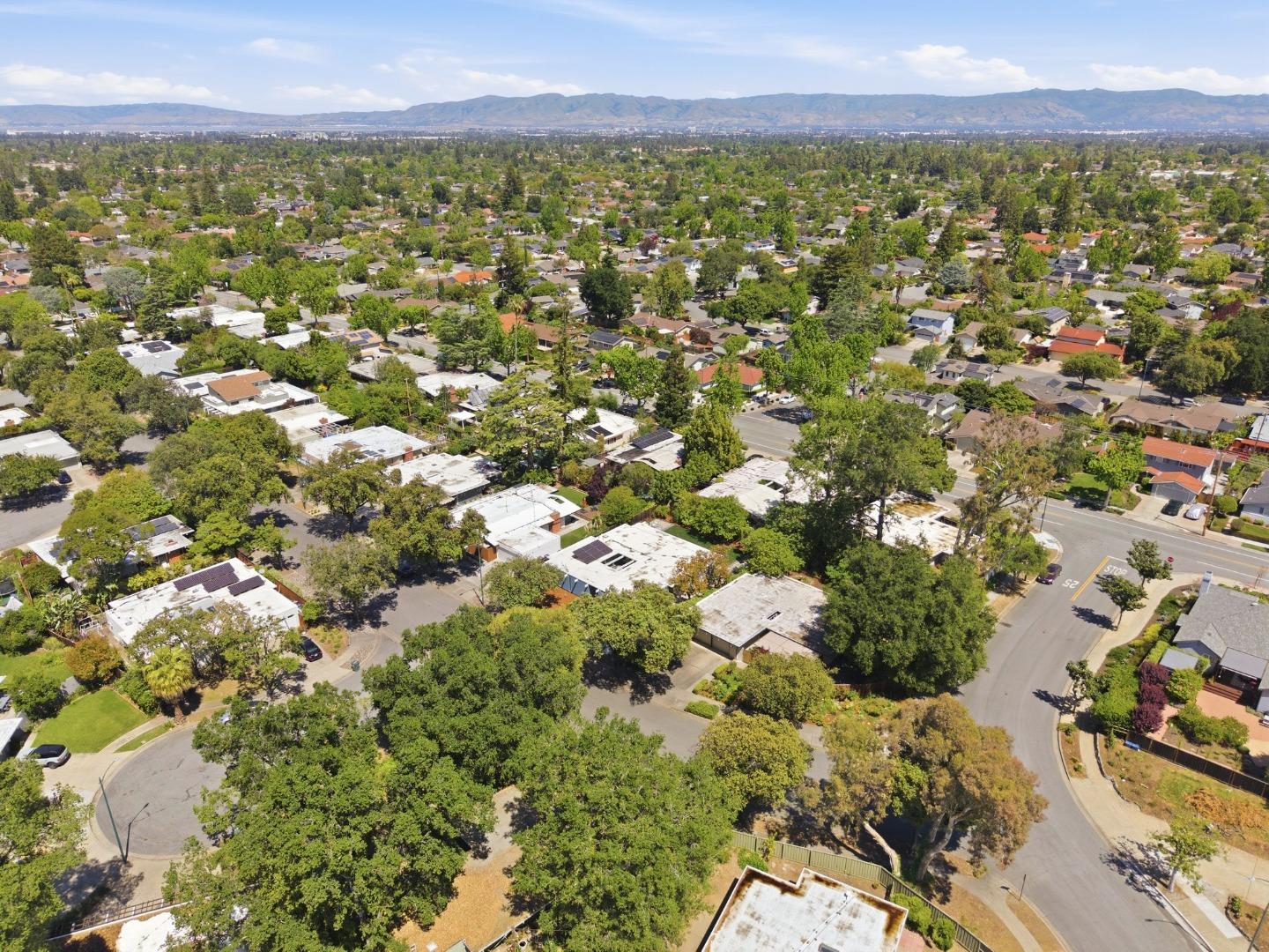 Detail Gallery Image 41 of 42 For 1656 Edmonton Ave, Sunnyvale,  CA 94087 - 4 Beds | 2 Baths