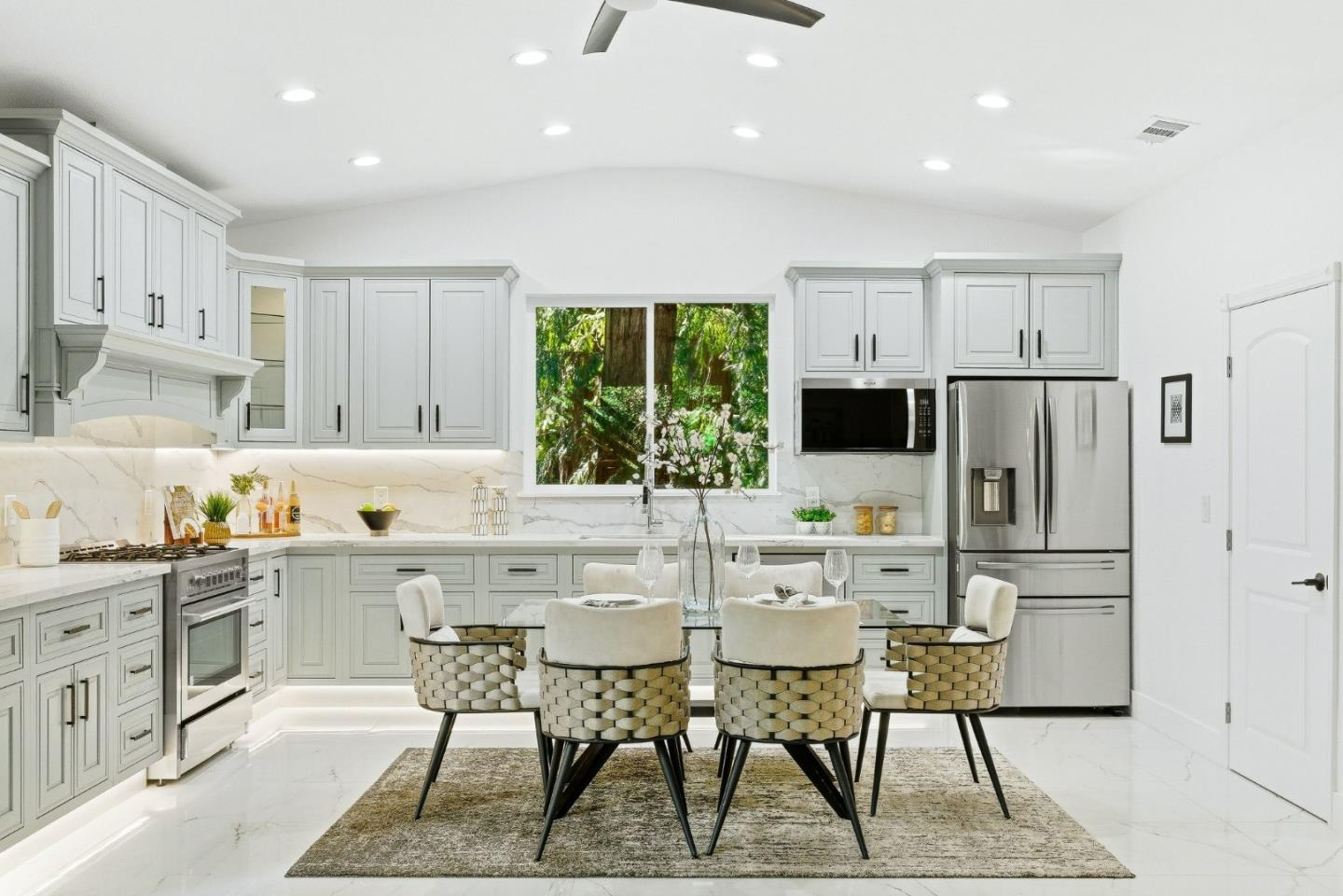 Detail Gallery Image 18 of 59 For 255 Brookside Dr, Boulder Creek,  CA 95006 - 4 Beds | 2/1 Baths