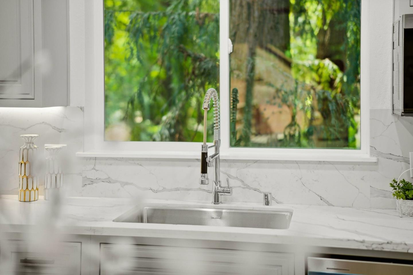 Detail Gallery Image 19 of 59 For 255 Brookside Dr, Boulder Creek,  CA 95006 - 4 Beds | 2/1 Baths