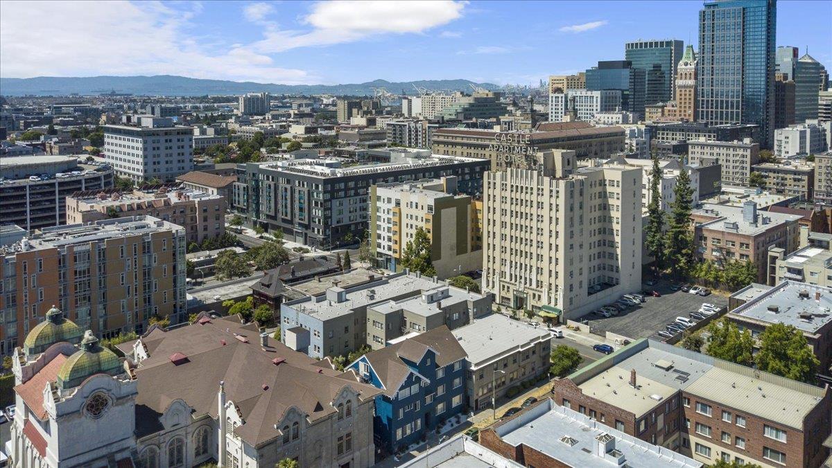 Detail Gallery Image 4 of 14 For 185 15th St, Oakland,  CA 94612 - – Beds | – Baths