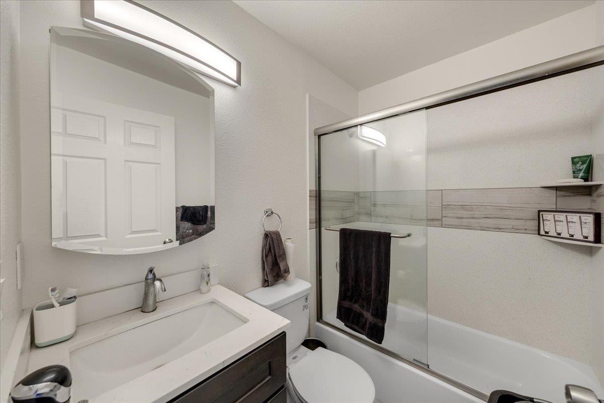 Detail Gallery Image 7 of 14 For 185 15th St, Oakland,  CA 94612 - – Beds | – Baths