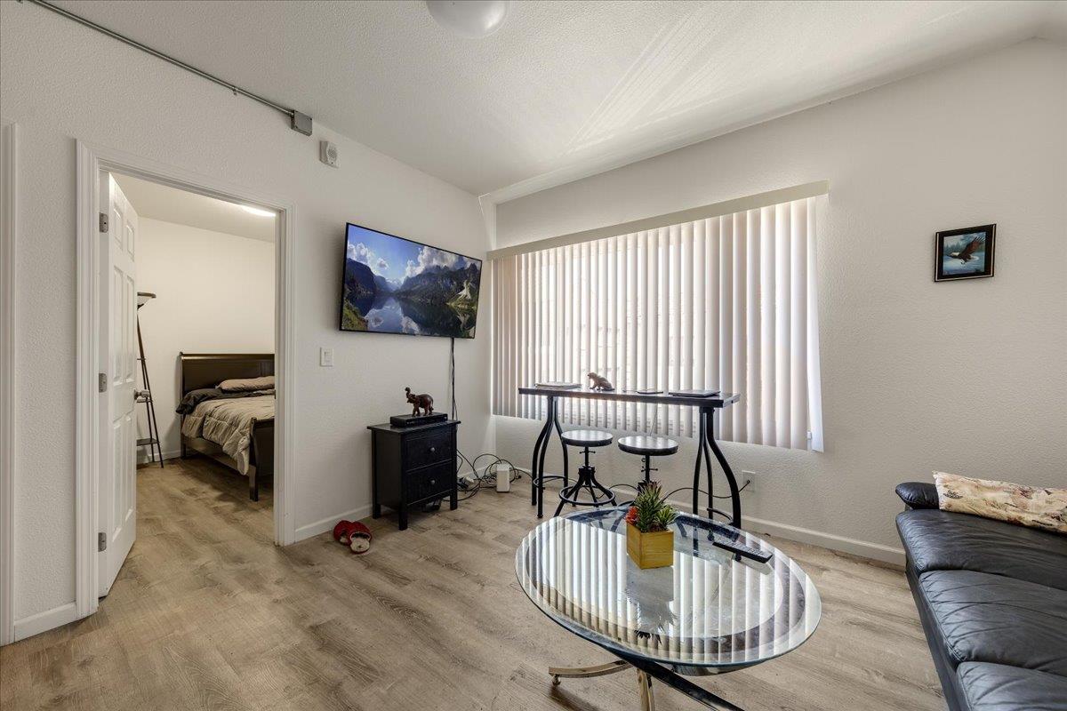 Detail Gallery Image 9 of 14 For 185 15th St, Oakland,  CA 94612 - – Beds | – Baths