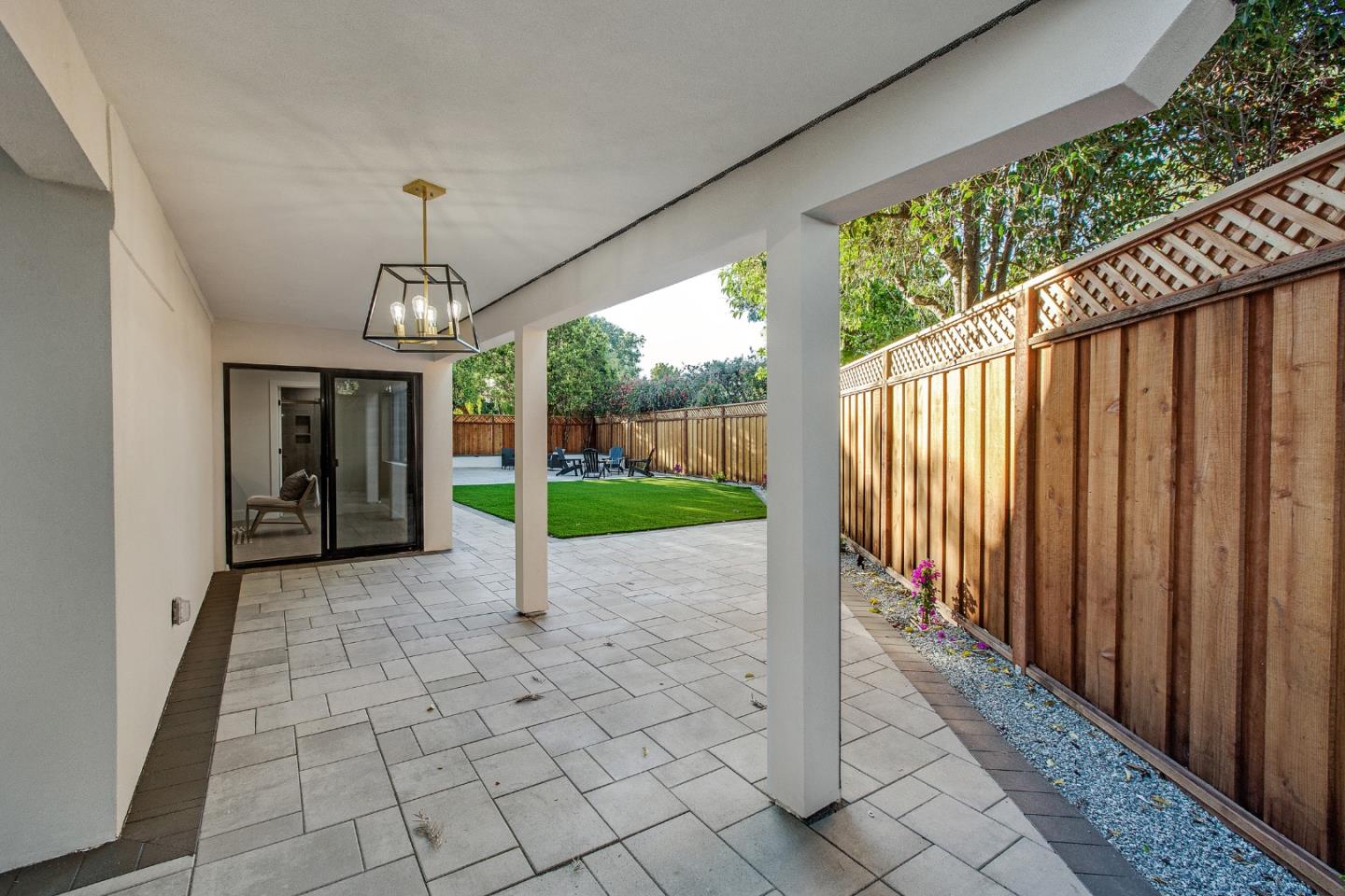 Detail Gallery Image 15 of 62 For 808 Mohican Way, Redwood City,  CA 94062 - 4 Beds | 4/1 Baths