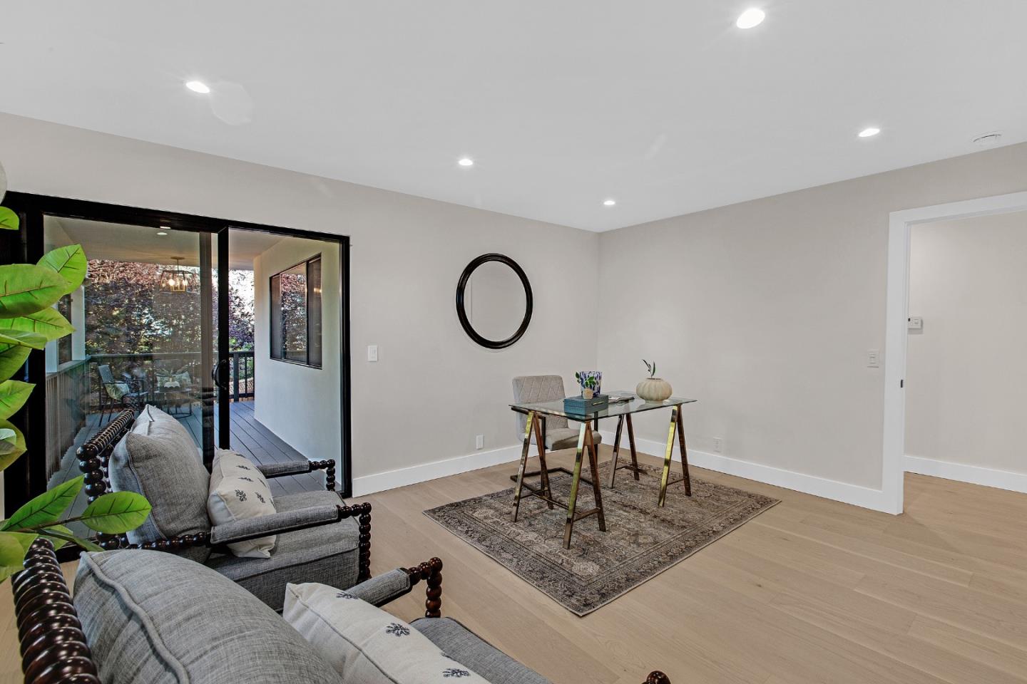 Detail Gallery Image 27 of 62 For 808 Mohican Way, Redwood City,  CA 94062 - 4 Beds | 4/1 Baths