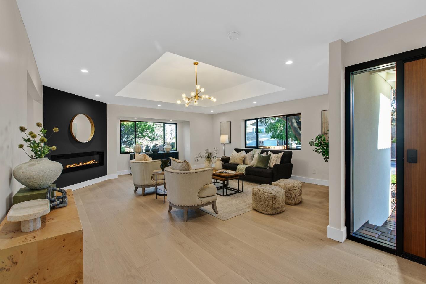 Detail Gallery Image 29 of 62 For 808 Mohican Way, Redwood City,  CA 94062 - 4 Beds | 4/1 Baths